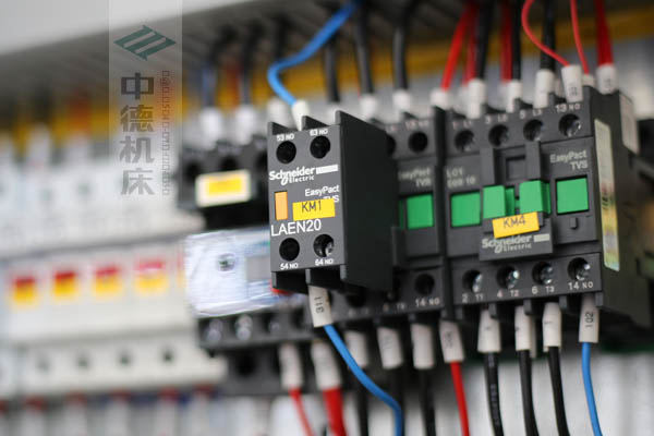 ZDPK-4015正品施耐德電氣.jpg ZDPK-4015正品施耐德電氣.jpg